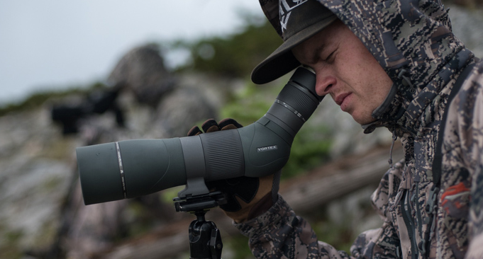 Enhance Your Elk Hunting Experience with These Scopes post thumbnail image