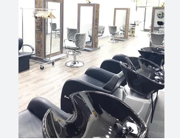 Elevate Your Business in Fort Lauderdale: Salon Space for Rent post thumbnail image